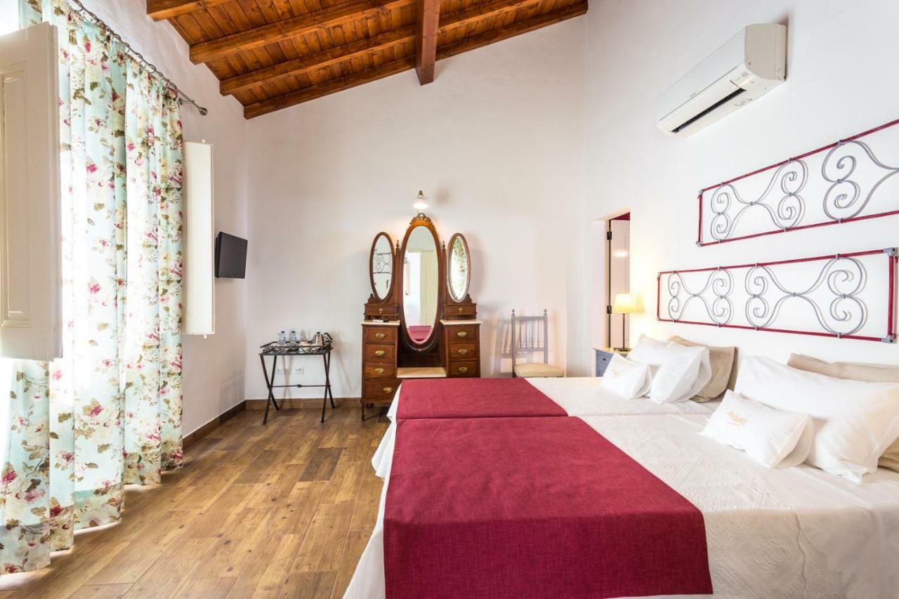 Hospedaria Da Roda Sousel Exterior photo