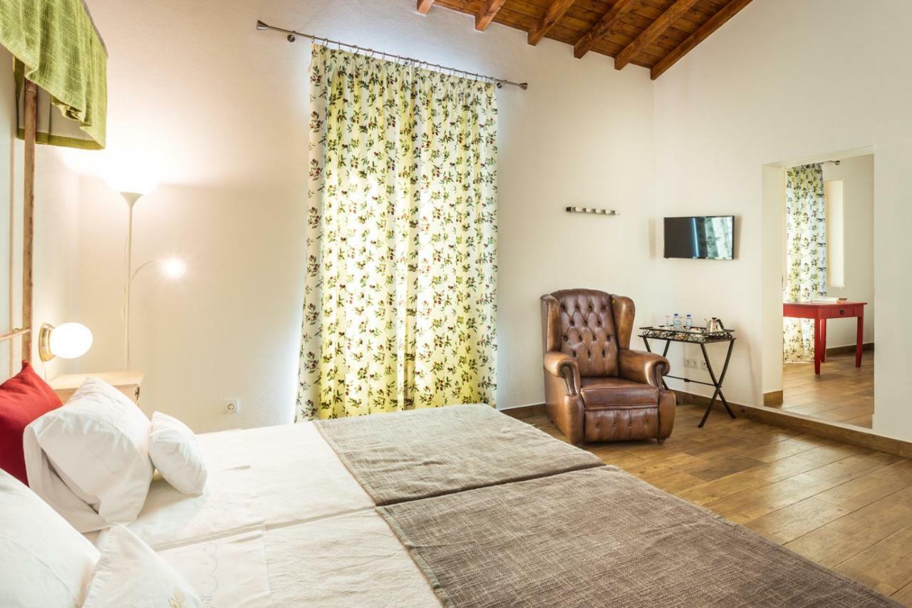 Hospedaria Da Roda Sousel Exterior photo